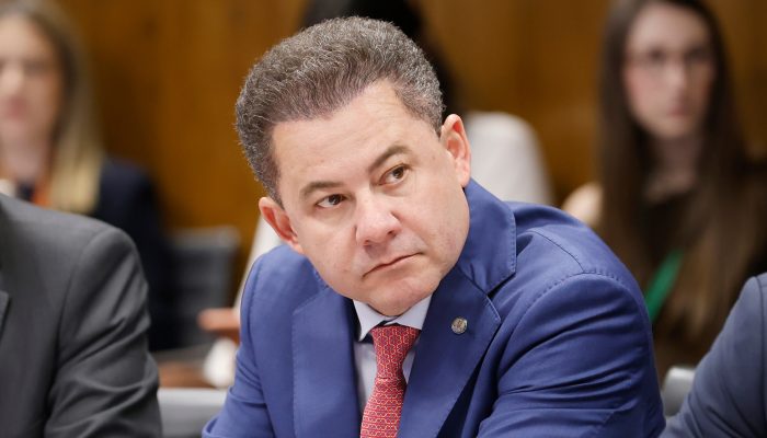 Cezinha teria se utilizado de cargo para suposta influência em tribunais superiores