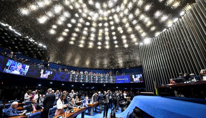 Como votou cada senador na PEC do fim da escala 6x1
