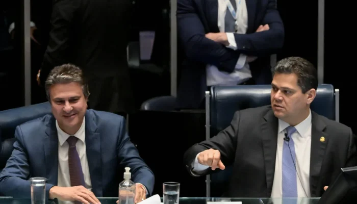 Sem definição sobre maioridade, governo avalia votar PEC na próxima semana