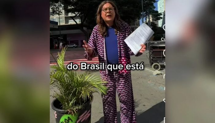 Justiça Eleitoral notifica Duda Salabert por causa de material de campanha