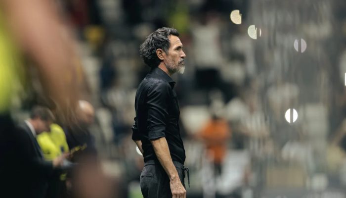 Eduardo Domínguez exalta vitória do Atlético-MG e fala sobre volta de Fred