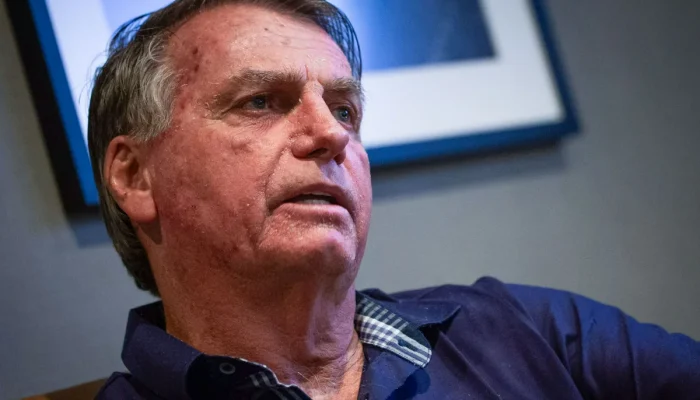 Bolsonaro apresentou quadro de taquicardia antes do 1º turno, diz boletim