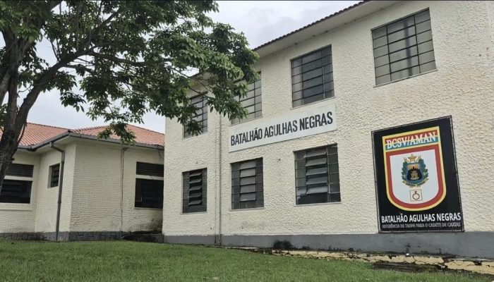 Novas regras preveem validade no MEC de cursos superiores militares