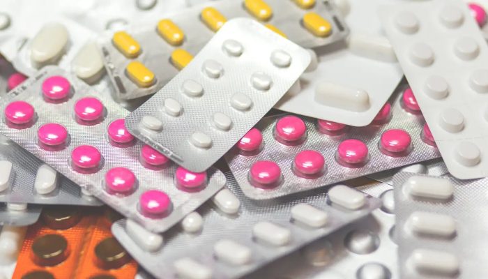 Anvisa proíbe lotes de medicamento para tratar câncer