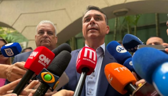 Flávio defende fim dos sigilos do caso Master e pede investigação de Dino