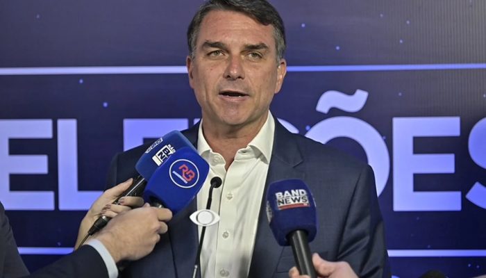 Segurança: Flávio promete "leis mais duras" para combater a marginalidade