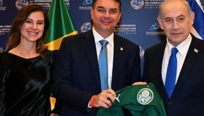 Netanyahu parabeniza Flávio por vencer 1º turno e deseja sorte: "Meu amigo"