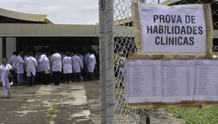 Revalida 2026/2: prazo de envio de diploma médico termina dia 19