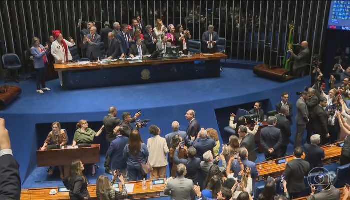 Fim da escala 6x1 é oficializado no Diário Oficial; quando entra em vigor? Veja datas