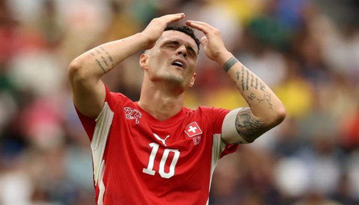 Xhaka admite ter falsificado carteira de vacinação contra Covid-19