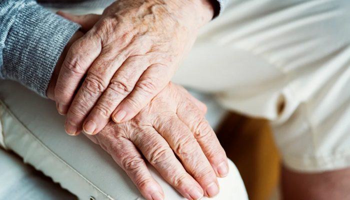 Novo medicamento para Parkinson é aprovado nos EUA com ação direcionada