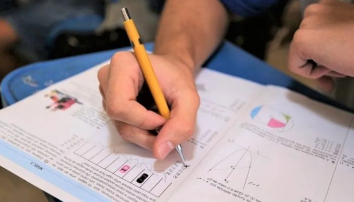 Bom desempenho em matemática pode render bolsas de até R$ 700