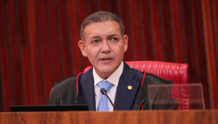 Presidente do TSE nega risco de interferência estrangeira na eleição