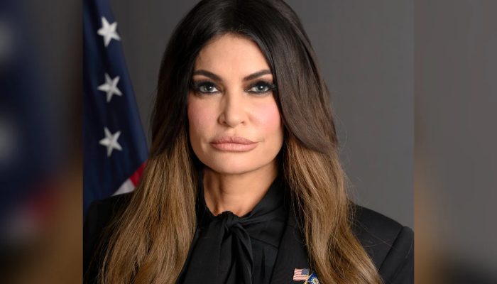 Ex-noiva de filho de Trump deixa embaixada dos EUA na Grécia após denúncias