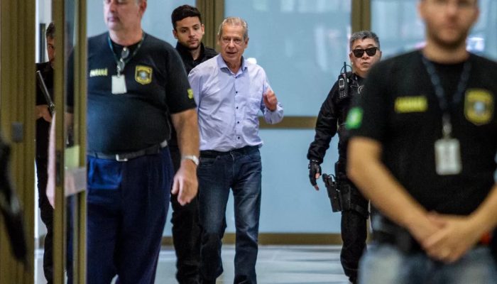 G1 - Dirceu pede ao Supremo perdão por pena no julgamento do mensalão