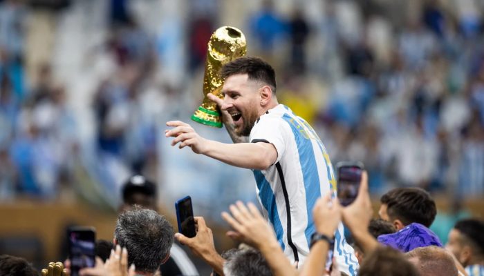 Do adeus precoce ao tchau como D10S: a trajetória de Messi na Argentina