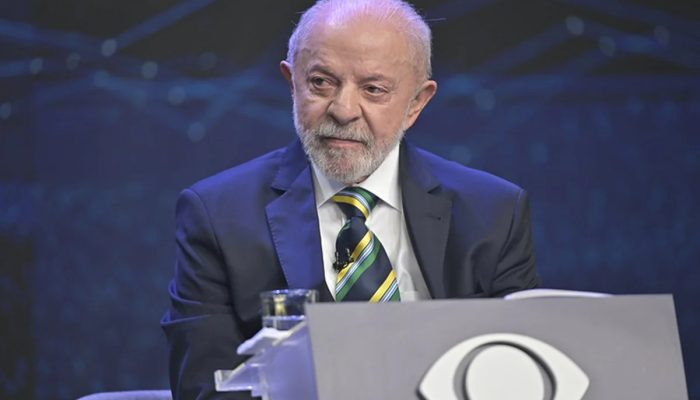Lula diz que vai autorizar TSE a quebrar sigilo dele e de familiares