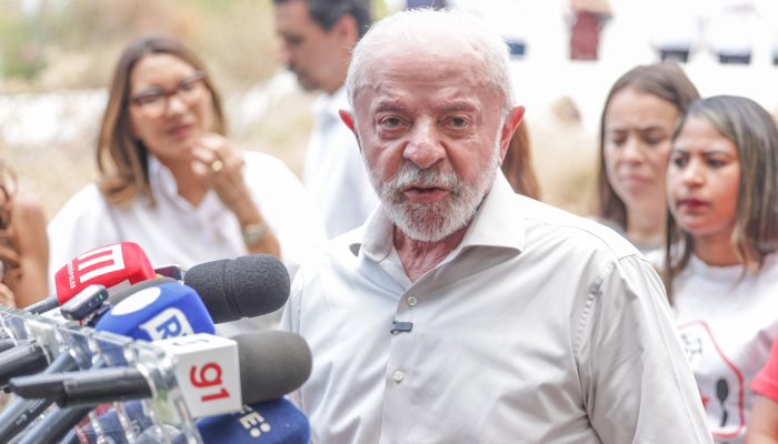 Lula ironiza voto de Flávio a favor do fim da escala 6x1 por “pressão da sociedade”