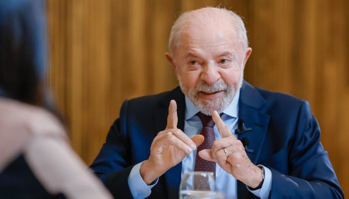 Lula rebate Flávio sobre “padrão Einstein” em hospitais do SUS