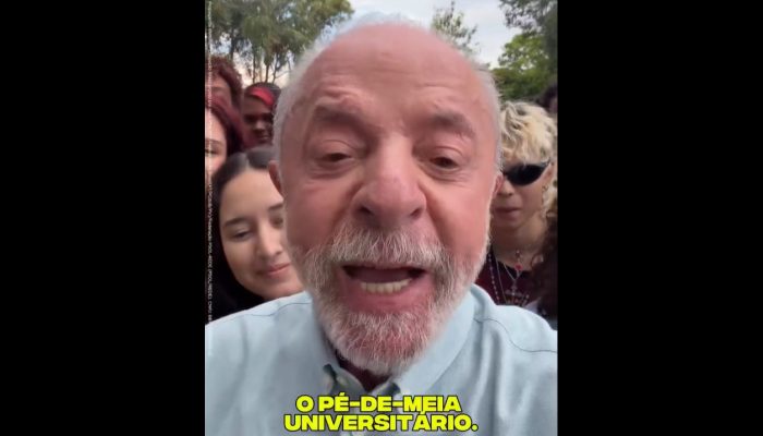 Lula promete pagar R$ 2,5 mil ao ano a universitários se for reeleito