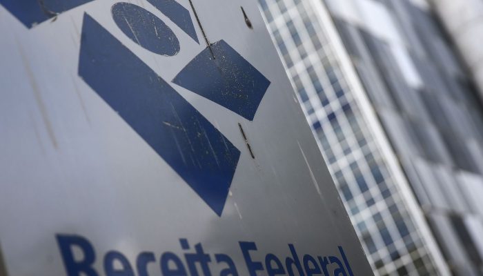 Restituições do IR batem recorde e chegam a R$ 41 bilhões em 2026