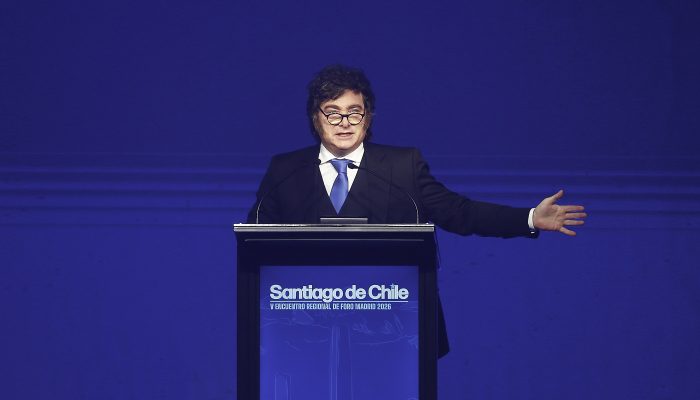 Milei provoca Lula após post de Nikolas sobre deputada petista