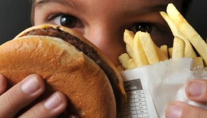 OMS lança guia para enfrentar obesidade em crianças e adolescentes