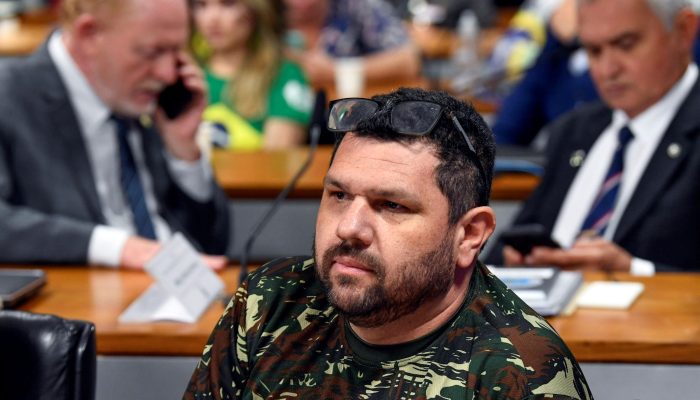 Moraes arquiva processo contra Oswaldo Eustáquio e Allan dos Santos