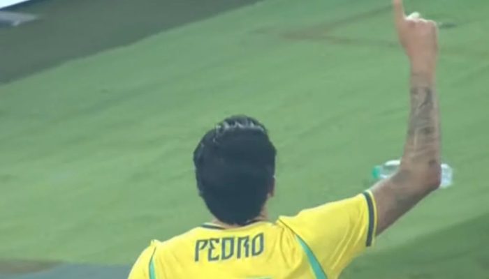 Pedro e Estêvão marcam, e Brasil vai ao intervalo em vantagem sobre a Índia