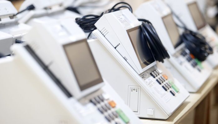 Estado de SP começa a preparar mais de 114 mil urnas para o 2º turno