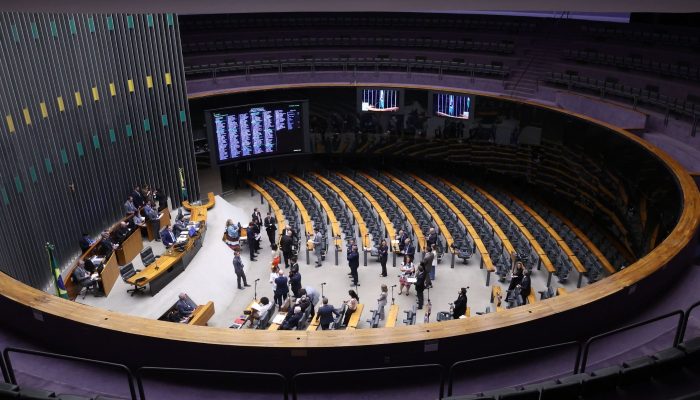 Como votou cada deputado na aprovação do perdão de dívidas do MEI