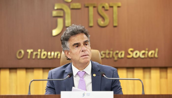 Presidente do TST vê avanço social na aprovação do fim da escala 6x1