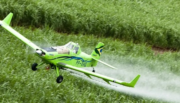 Brasil é 2º maior importador de pesticidas proibidos na UE, diz Oxfam