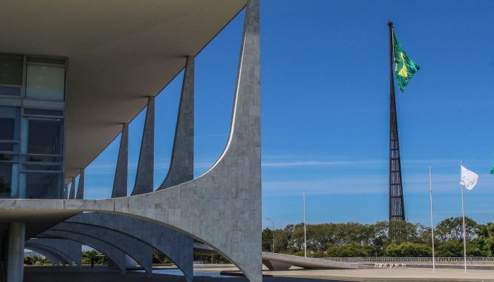 Frente de prefeitos apresenta carta com propostas aos presidenciáveis