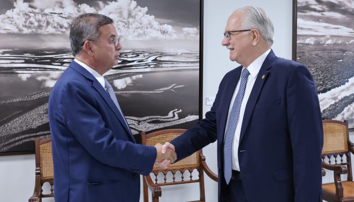 Marinho diz a Fachin que Flávio não fará “vingança nem omissão” contra o STF