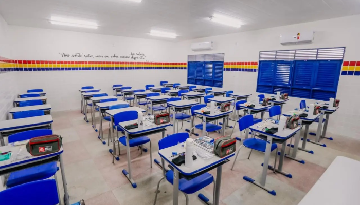 Aprendizagem avança em 20 anos, mas Brasil ainda tem cenário crítico em Matemática no ensino médio