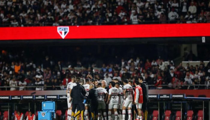 Brasileirão: São Paulo divulga escalação para clássico contra o Santos