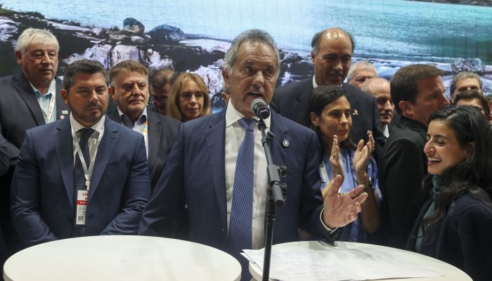 Ex-peronista comemorou liderança de Flávio no primeiro turno