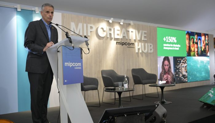 Manuel Belmar recebe reconhecimento concedido pelo MIPCOM e pela ONU à Agenda ESG da Globo