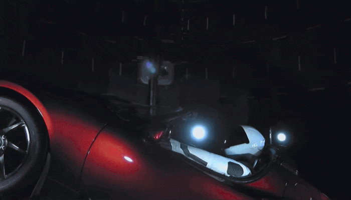 Tesla apresenta novo Roadster nesta quinta; relembre o modelo enviado ao espaço por Elon Musk
