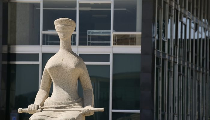 Penduricalhos custam R$ 9,8 bilhões ao Judiciário e superam investimentos