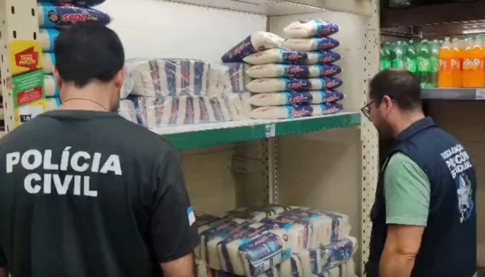 Fiscalização recolhe 9 toneladas de comida após encontrar fezes em mercado