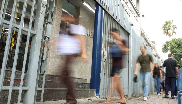 Termina neste domingo prazo escolher idioma da prova do Enem 2026
