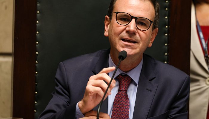 Paes recorre ao STF para barrar anulação dos votos de Garotinho