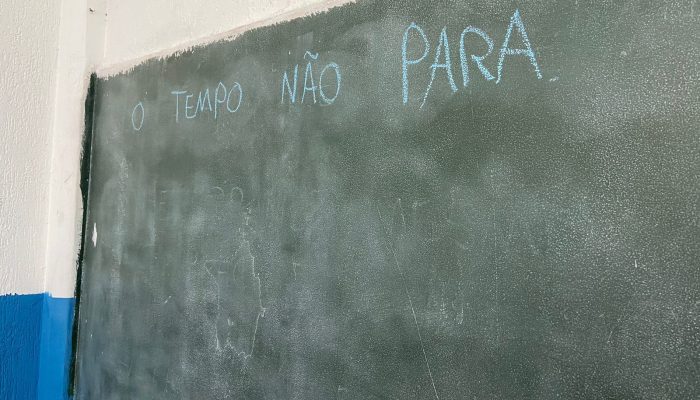 Apagão: nº de professores idosos mais do que dobra, e o de jovens cai