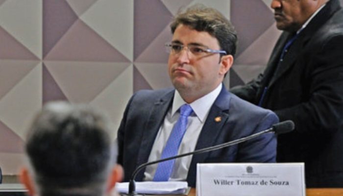 PF mira ex-servidor do STJ suspeito de vazar dados a advogado ligado a Flávio